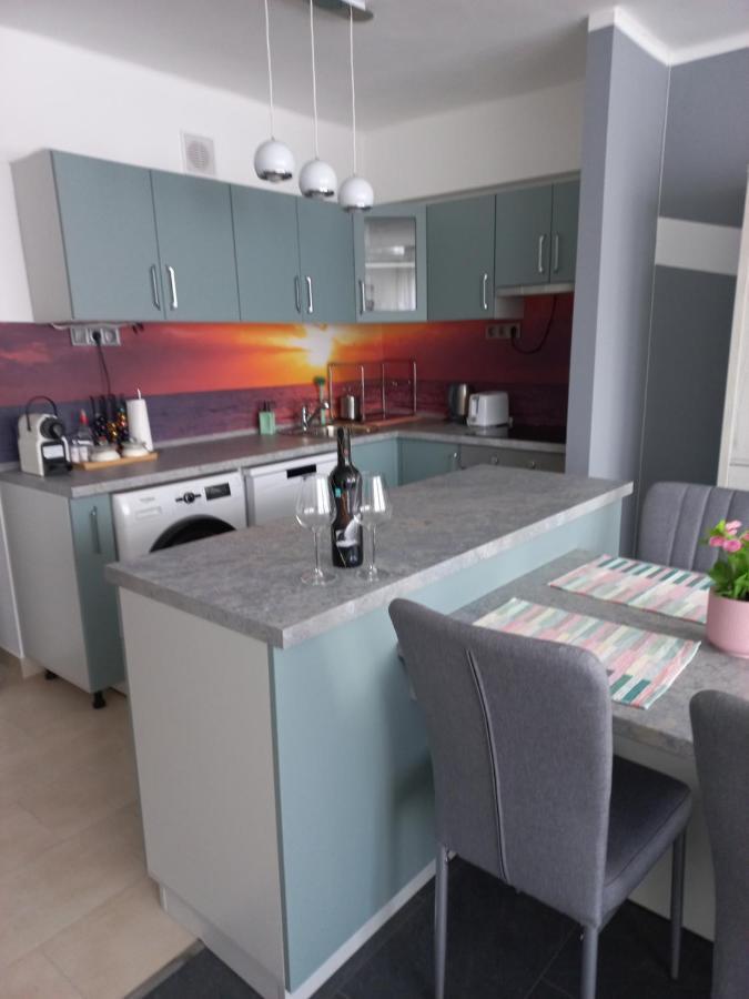 Krisztina Apartman Apartment Salgotarjan Luaran gambar
