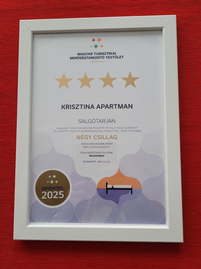Krisztina Apartman Apartment Salgotarjan Luaran gambar