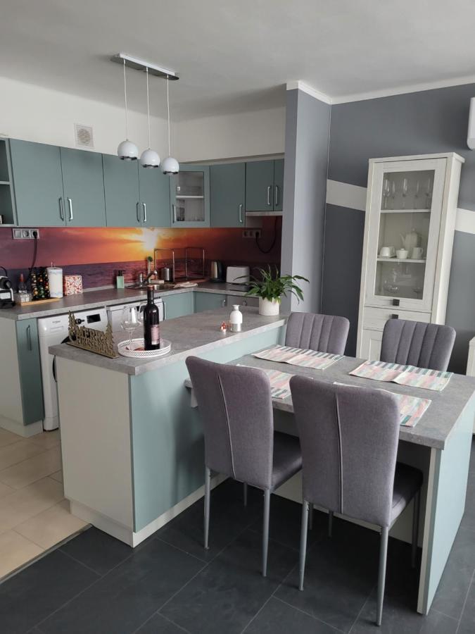 Krisztina Apartman Apartment Salgotarjan Luaran gambar