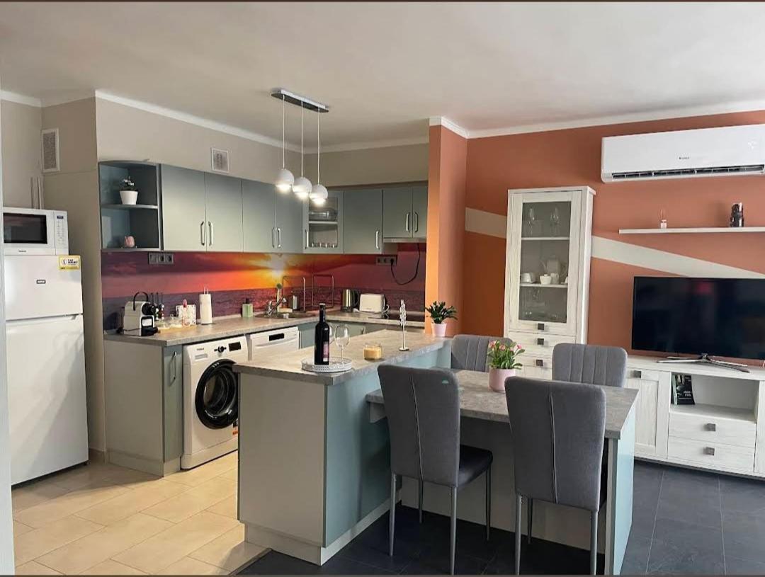 Krisztina Apartman Apartment Salgotarjan Luaran gambar