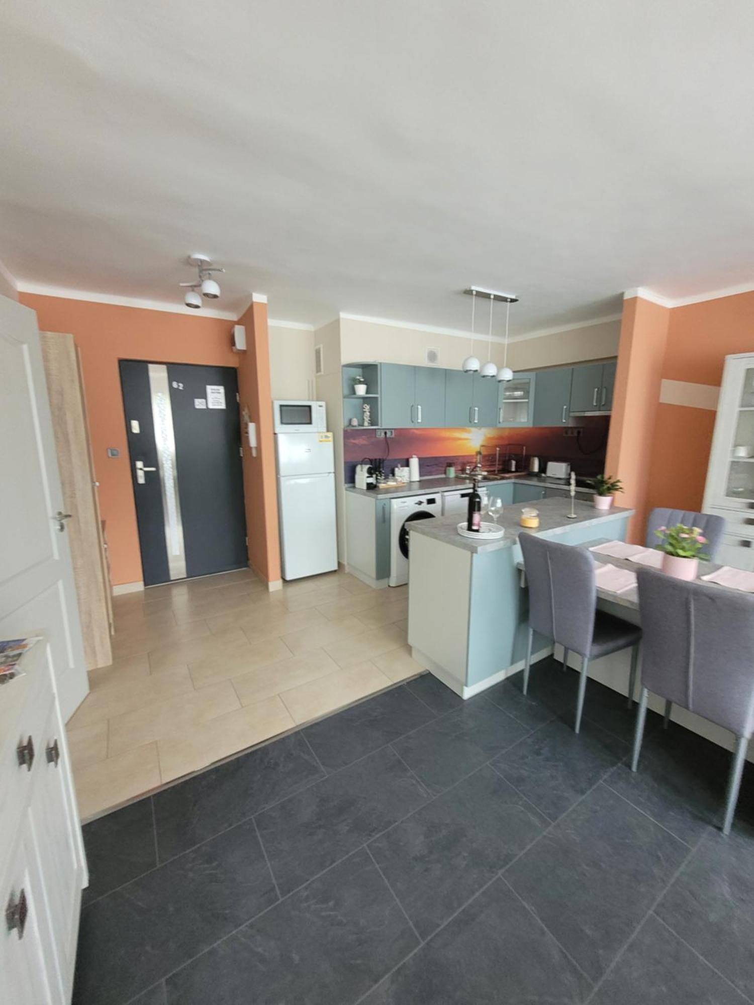 Krisztina Apartman Apartment Salgotarjan Luaran gambar